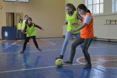 В Рязани прошли соревнования по мини-футболу среди команд девушек по месту жительства